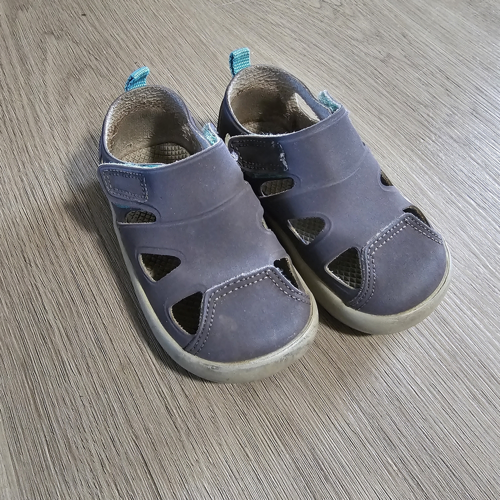 Ten Little Sandals